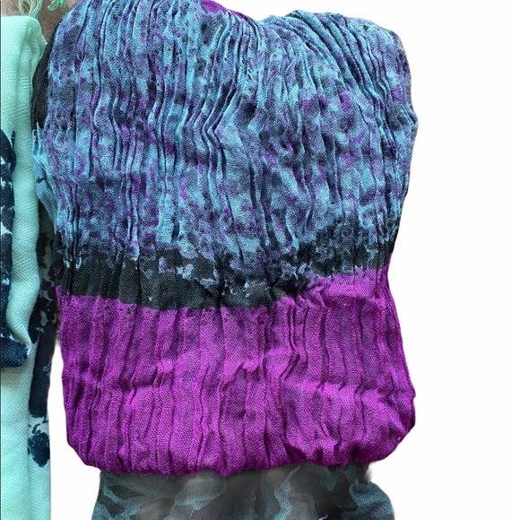 Fashion Scarf - Picture 3 of 3